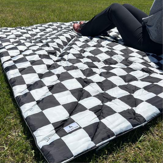 Black and White Checkerboard - Indoor/Outdoor Puffy Blanket
