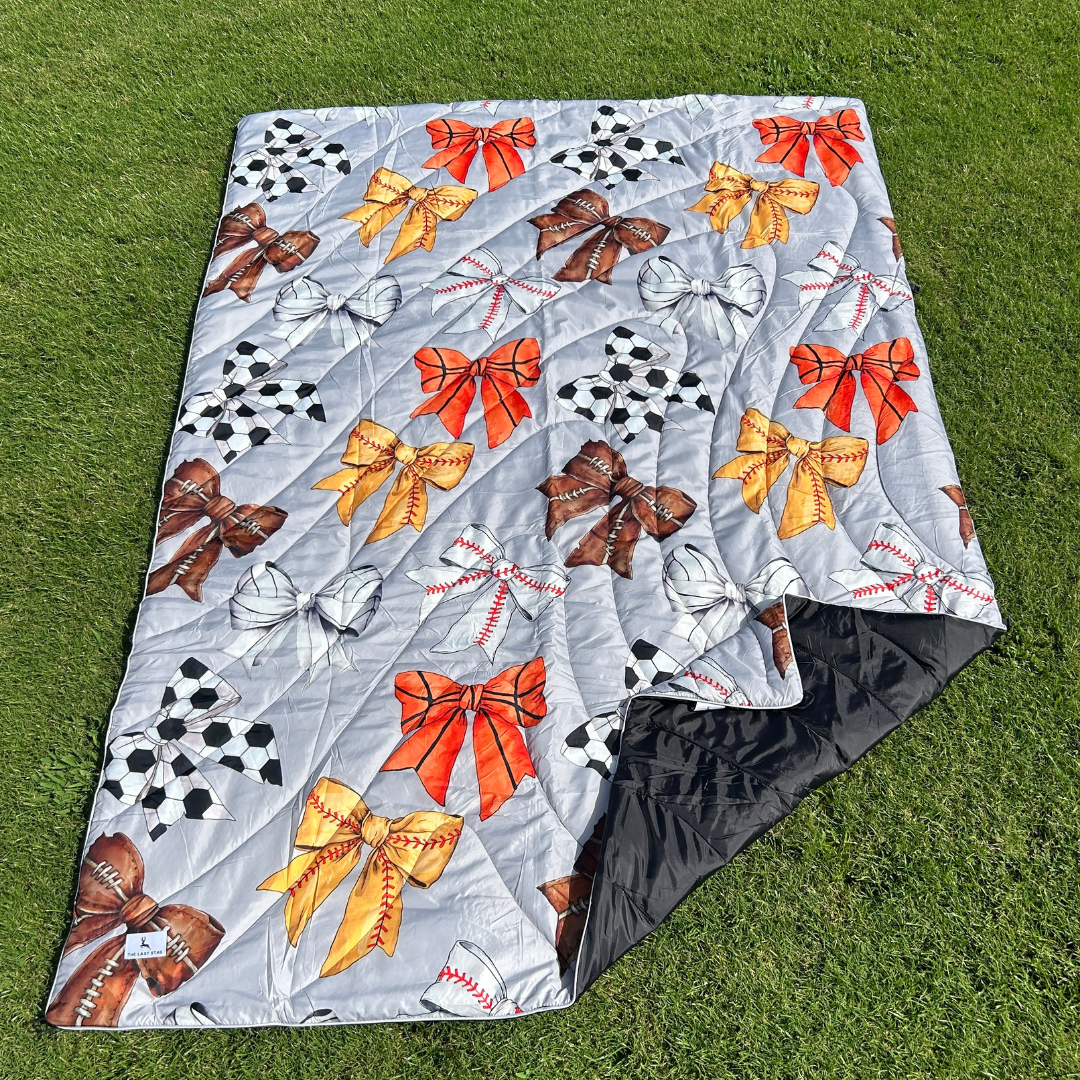 Miss Athlete - Indoor/Outdoor Puffy Blanket