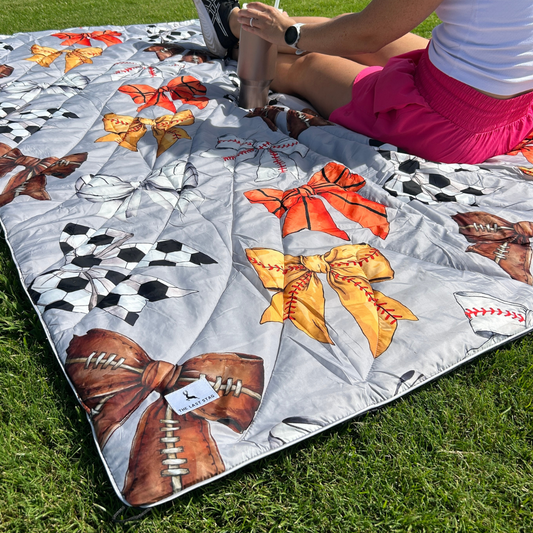 Miss Athlete - Indoor/Outdoor Puffy Blanket