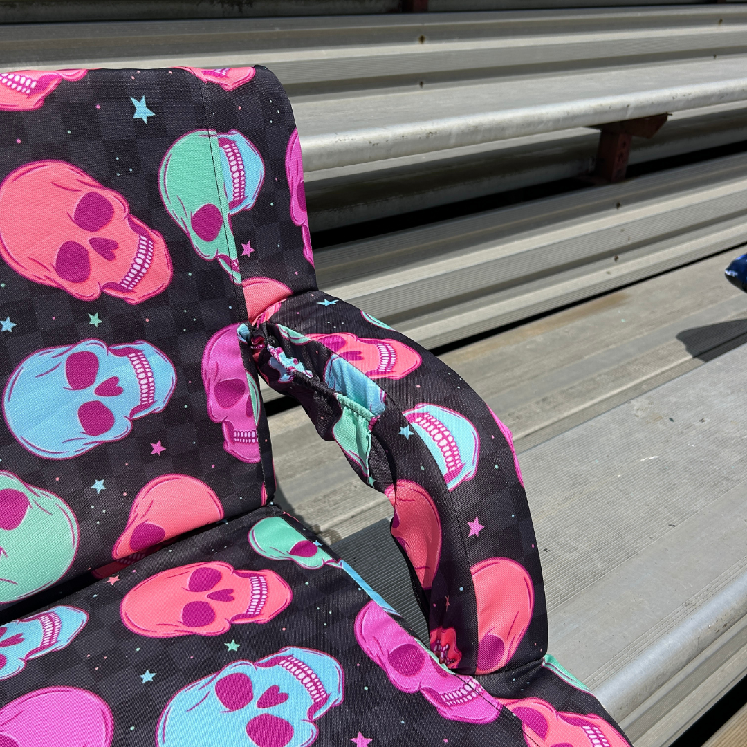 Skullz 23" Stadium Seat with Armrests