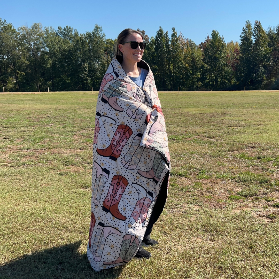 Cowgirl Boots - Indoor/Outdoor Puffy Blanket