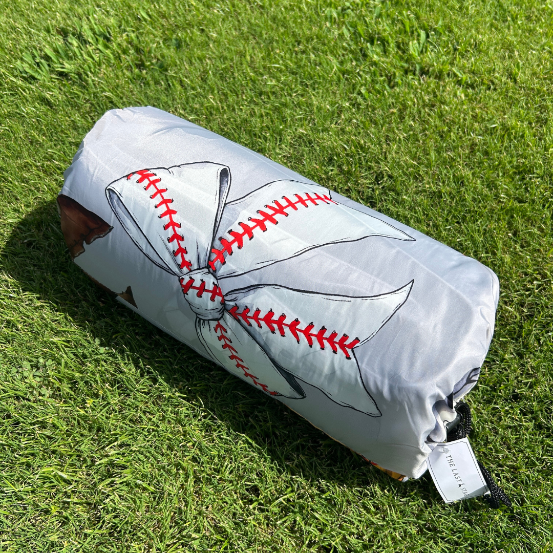 Miss Athlete - Indoor/Outdoor Puffy Blanket