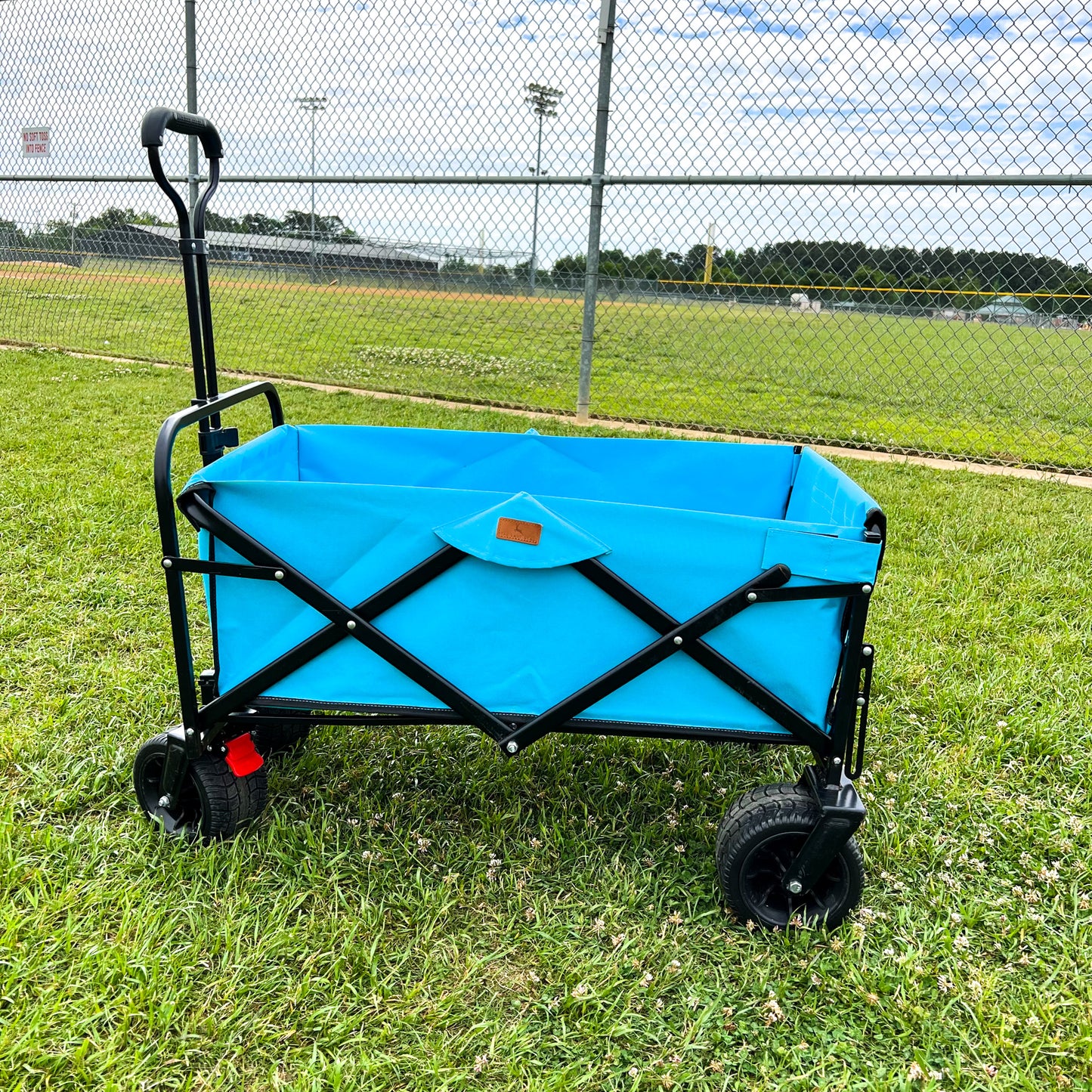 Caribbean Blue Tailgate Wagon