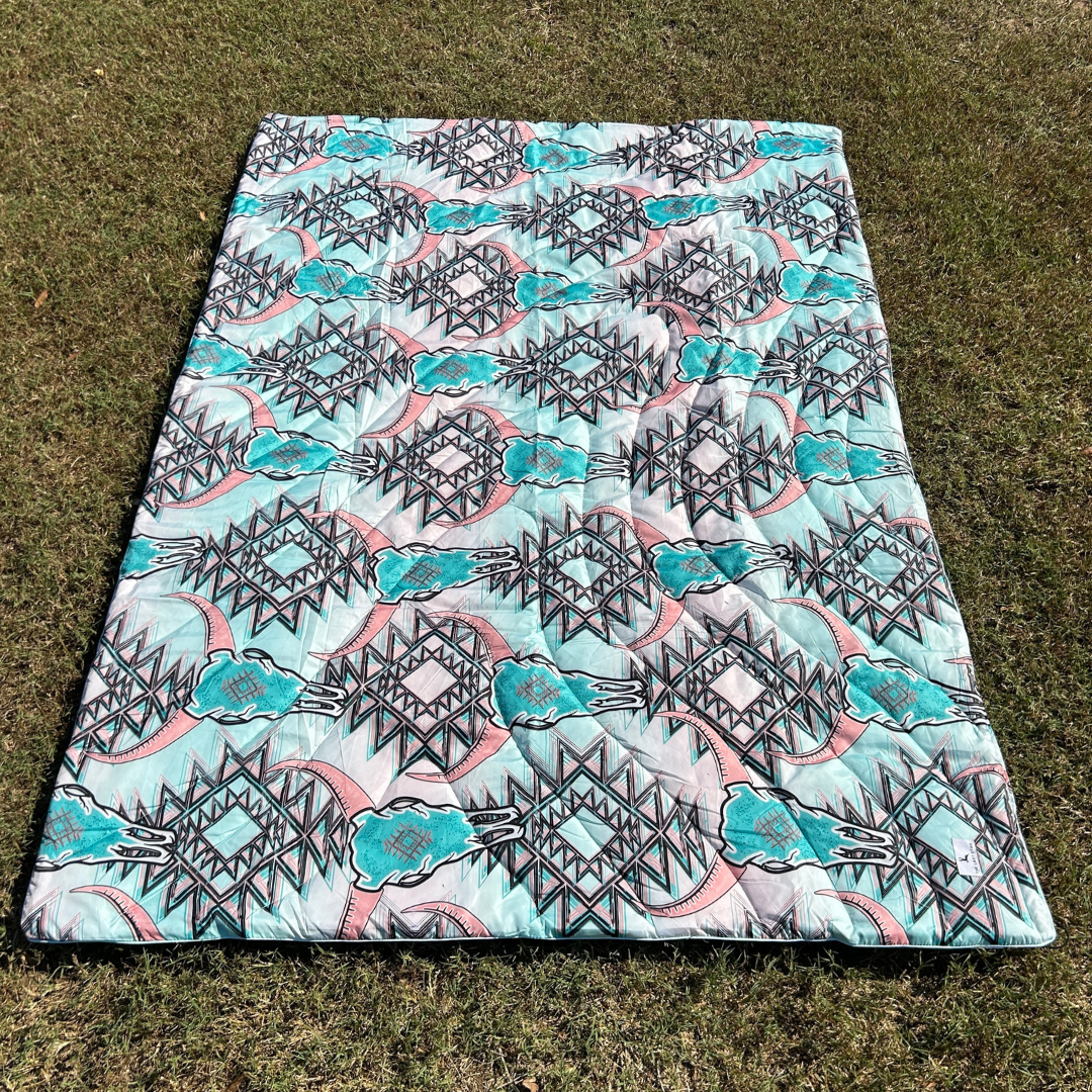 Wild West - Indoor/Outdoor Puffy Blanket