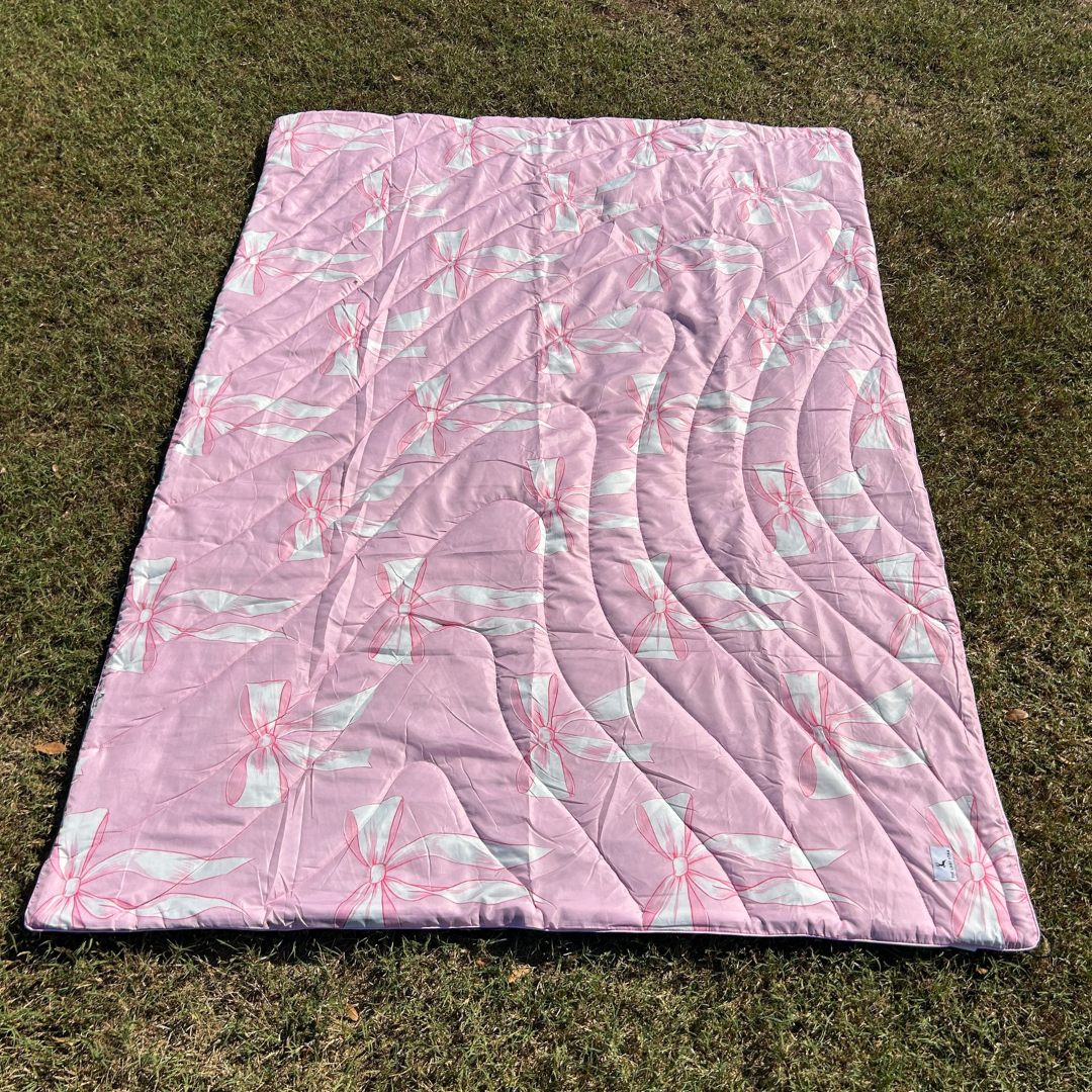 Pink Bows - Indoor/Outdoor Puffy Blanket