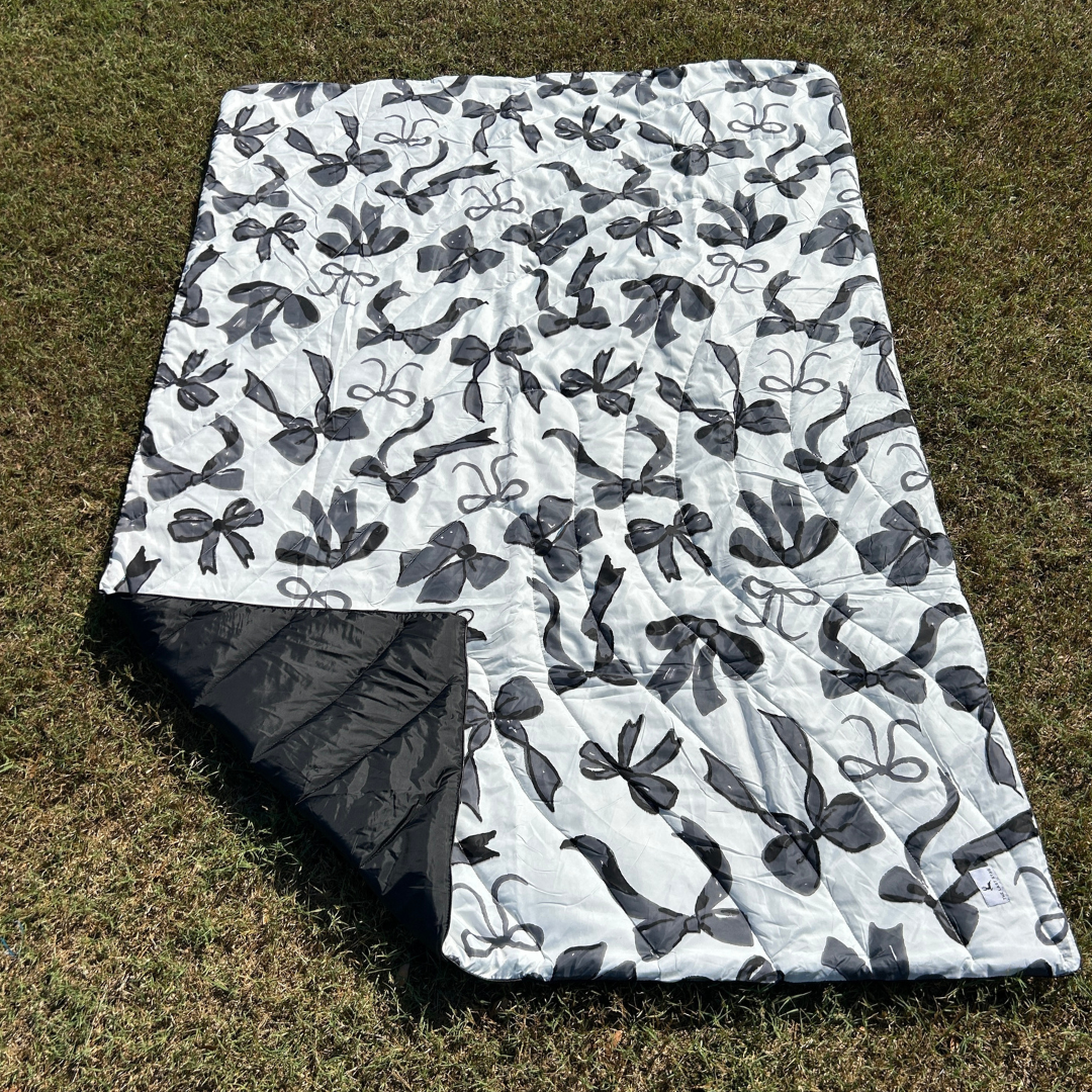 Black Bows - Indoor/Outdoor Puffy Blanket