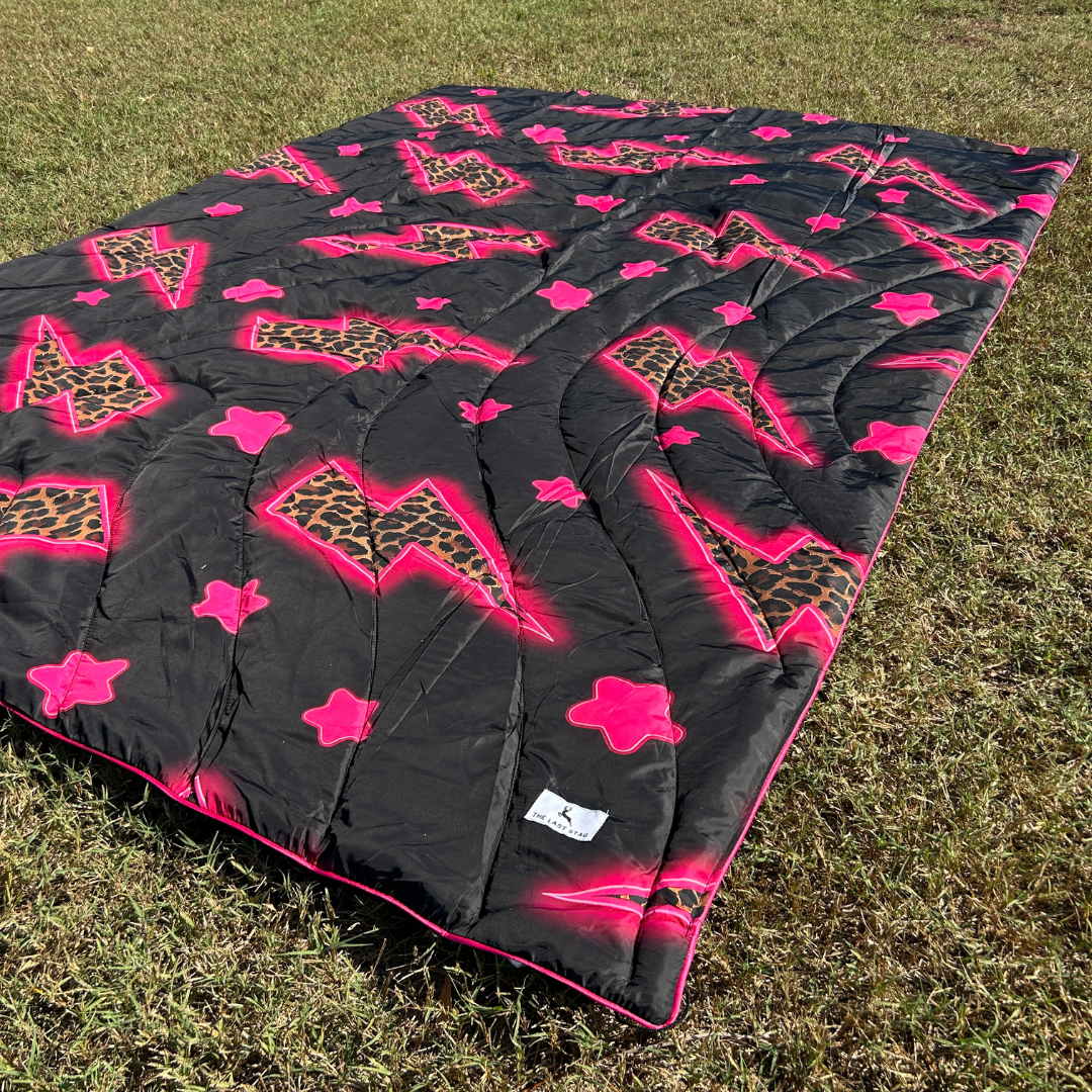 Pink Leopard Lightning Bolts - Indoor/Outdoor Puffy Blanket