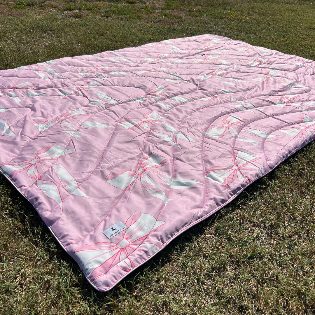 Pink Bows - Indoor/Outdoor Puffy Blanket