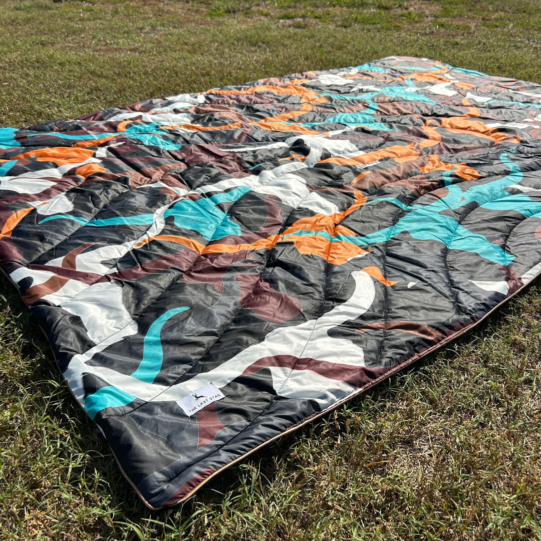 Longhorns - Indoor/Outdoor Puffy Blanket