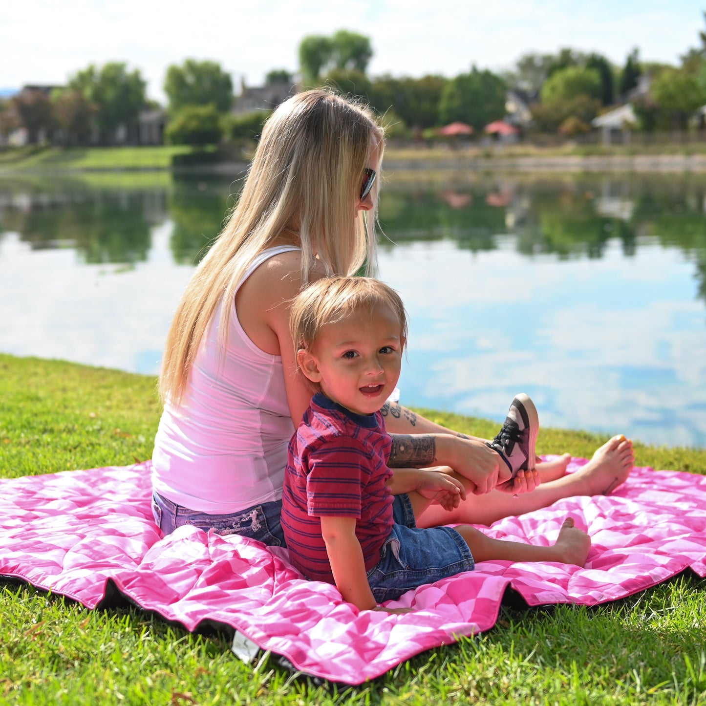 Pink Checkerboard - Indoor/Outdoor Puffy Blanket